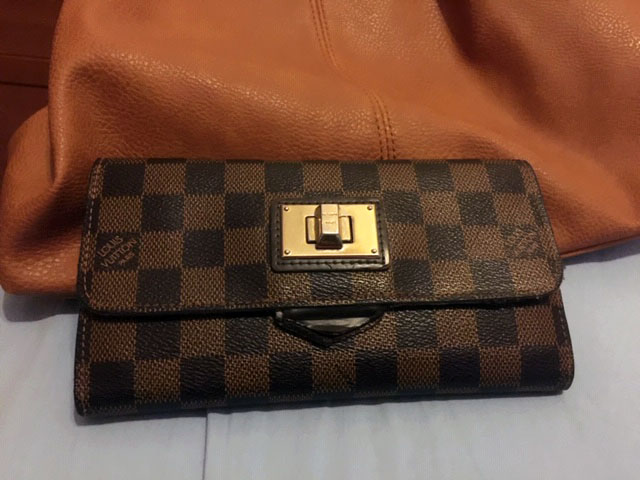 Louis Vuitton bag. Is it worth my $2295? (Updated 2019) - Nextbiteoflife