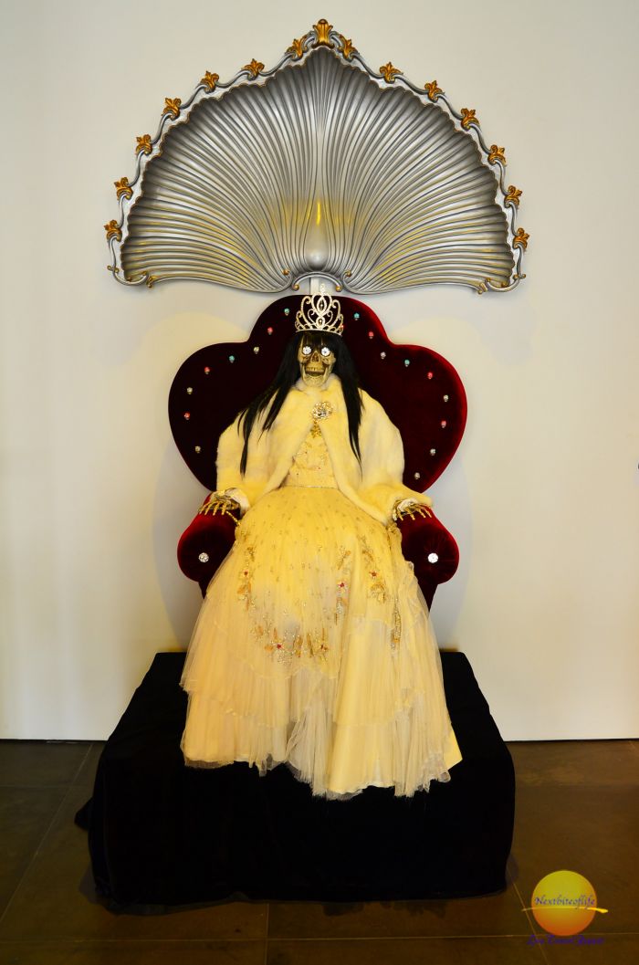 bride of chucky like display at the fashion museum Malaga #Malaga #fashionmuseum