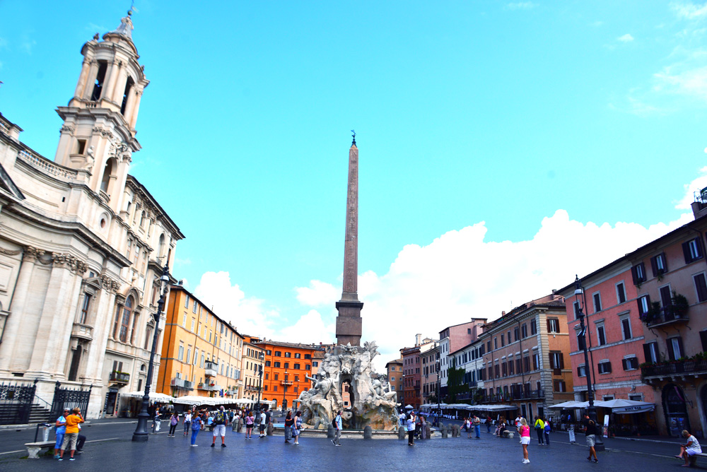 Piazza Navona Rome long view