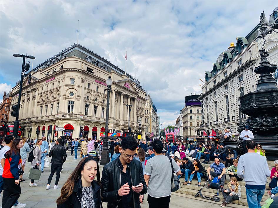 best time to visit London people and crowds near Trafalgar Square London